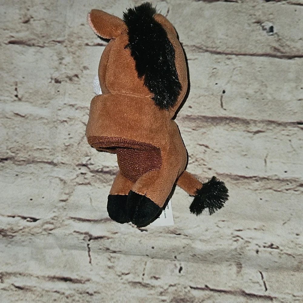 Disney Cutie Cuff‎ Series 3 Pumba Plush Easter